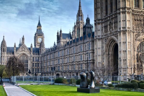 London by Car 8 Hour Tour