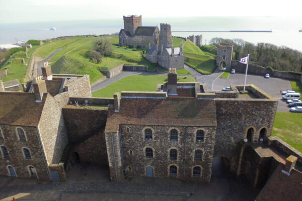 Dover Castle and Leeds Castle – 10 hour tour