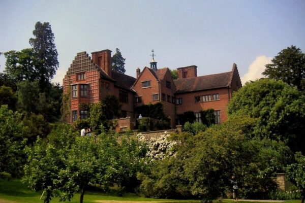 Chartwell House and Kent Vineyard Tour – 9 hours