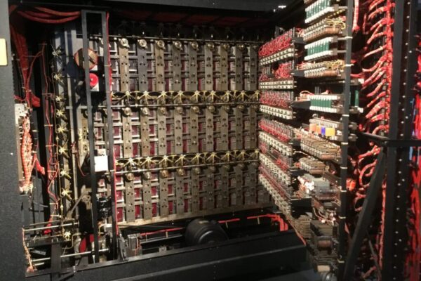 Cambridge & Bletchley Park – 10 Hour Tour