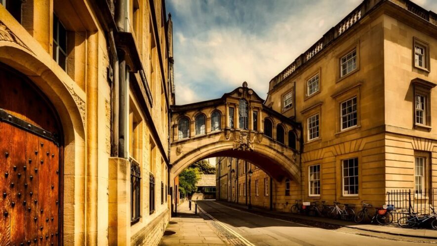 oxford-2361239_1280 oxford-2361239_1280
